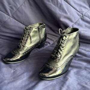 Chelsea Crew Black Lace Up Boots with Classic Design